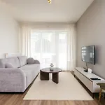 아파트 Amber & Wood 5 Min To Old Town Parking River View & Balcony By Uniquerent