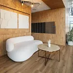 Amber & Wood 5 Min To Old Town Parking River View & Balcony By Uniquerent 아파트