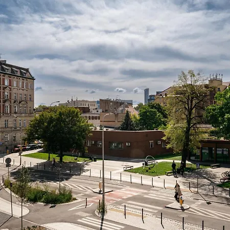 Amber & Wood 5 Min To Old Town Parking River View & Balcony By Uniquerent *
