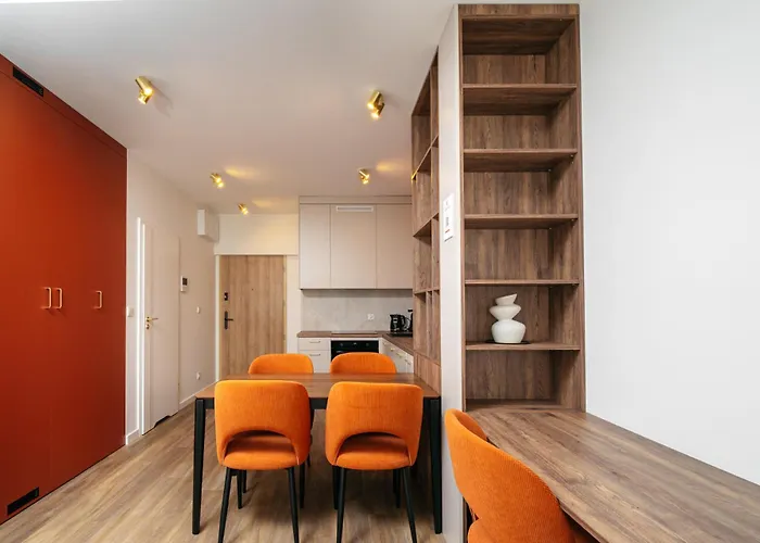 Amber & Wood Harmony By Uniquerent *