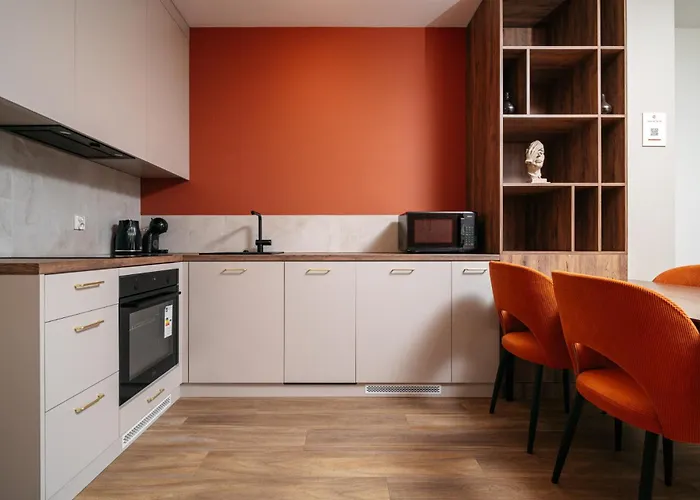 Amber & Wood Harmony By Uniquerent