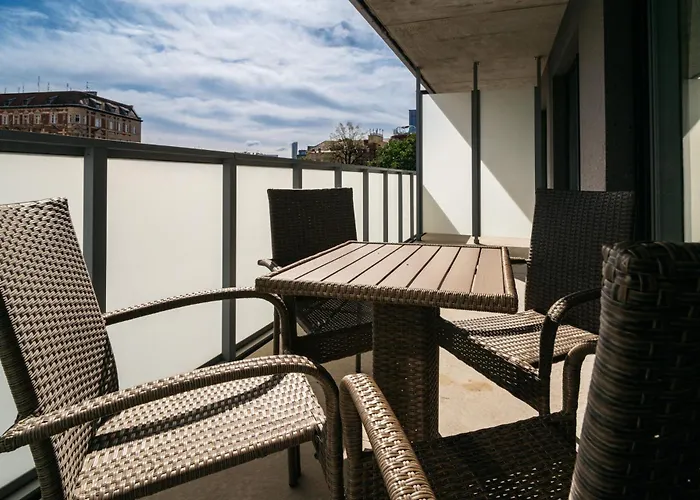 アパート Amber & Wood Harmony By Uniquerent ヴロツワフ