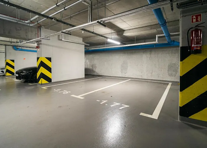 Amber & Wood Harmony By Uniquerent