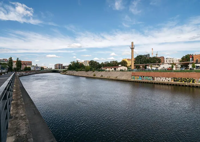 Amber & Wood Harmony By Uniquerent