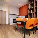 Amber & Wood 5 Min To Old Town Parking River View & Balcony By Uniquerent