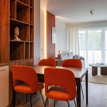 Quorum By Uniquerent *