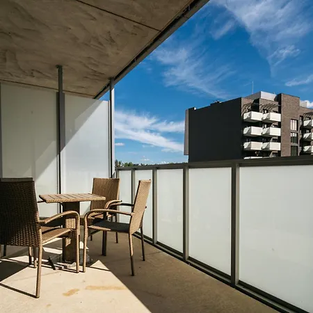 Amber & Wood 5 Min To Old Town Parking River View & Balcony By Uniquerent
