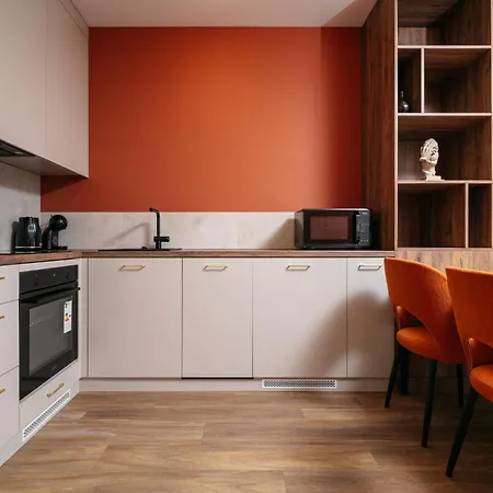 Amber & Wood 5 Min To Old Town Parking River View & Balcony By Uniquerent