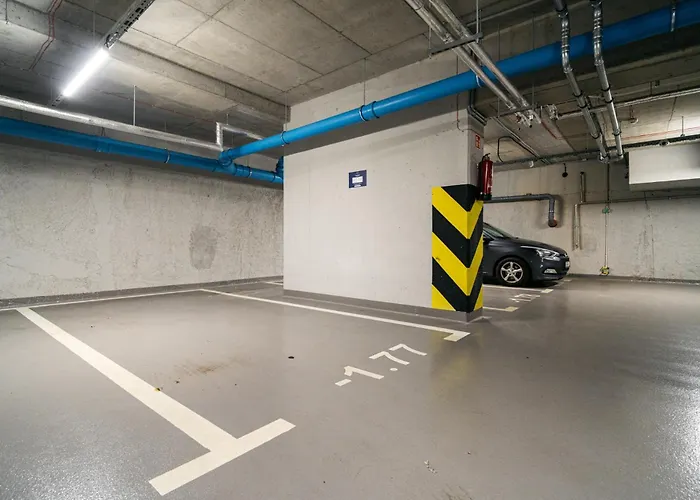 Amber & Wood Harmony By Uniquerent * Вроцлав