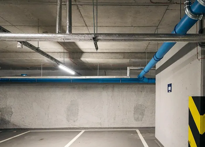 Amber & Wood Harmony By Uniquerent * Вроцлав