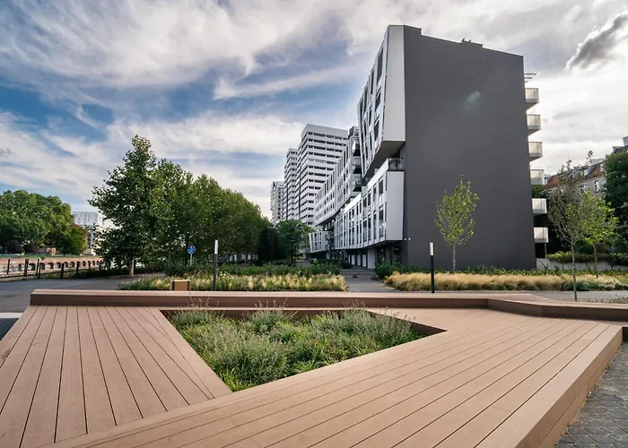 Διαμέρισμα Amber & Wood Harmony By Uniquerent Βρότσλαβ