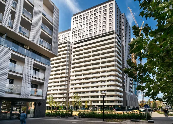 Amber & Wood Harmony By Uniquerent *